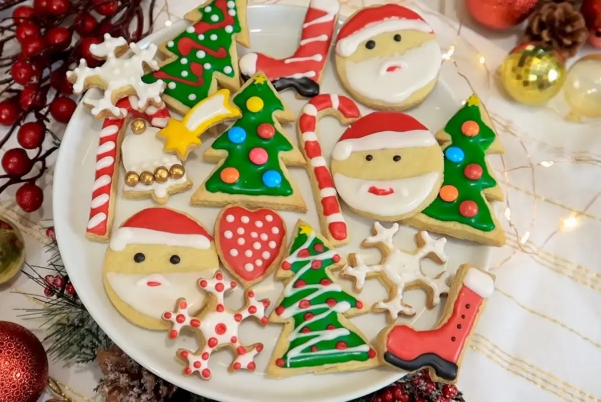 Biscoitos de Natal Decorados: Encante e Surpreenda!