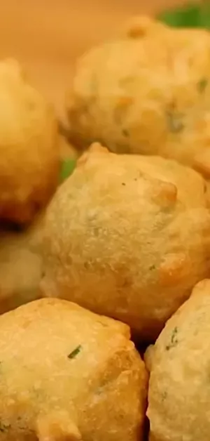 Bolinho De Chuva Salgado: Fácil, Prático e Delicioso!