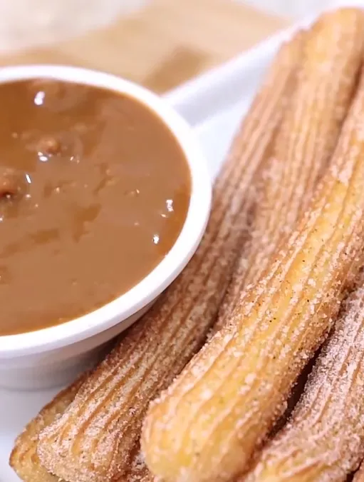 Faça Churros Maravilhosos Com Apenas Um Ovo!