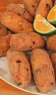 Receita de Croquete de Frango com Massa e Recheio Misturados