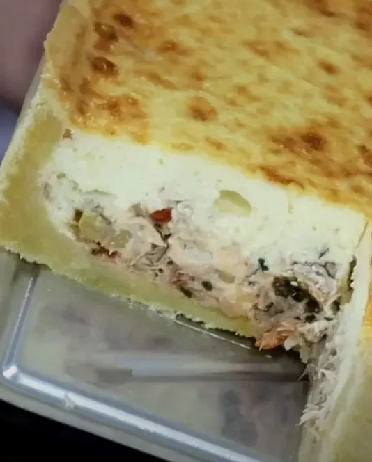 Torta de Atum Cremosa: Uma Delícia Simples e Cheia de Sabor 🐟🧀