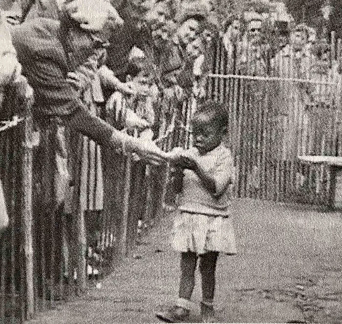 O Zoológico Humano em Paris, 1905: Uma Vergonhosa Página da História